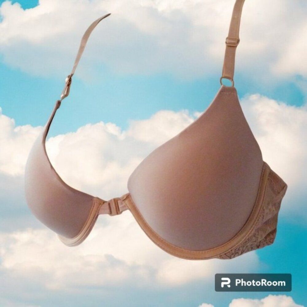36C Heavenly Comfortable Lace Halter Bra. Nude Color. Chinese Laundry.